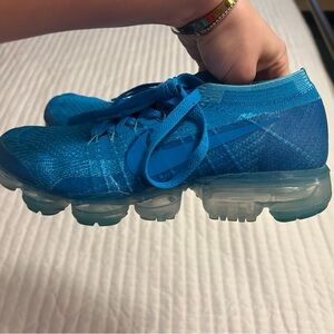 Bright Blue Vapormax Flyknit Shoes